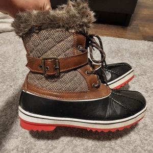 Winter boots